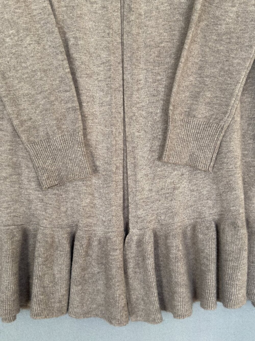 Dreamers by Debut Women's Ruffled Knit Cardigan Medium Taupe Open Front Feminine - Picture 5 of 14